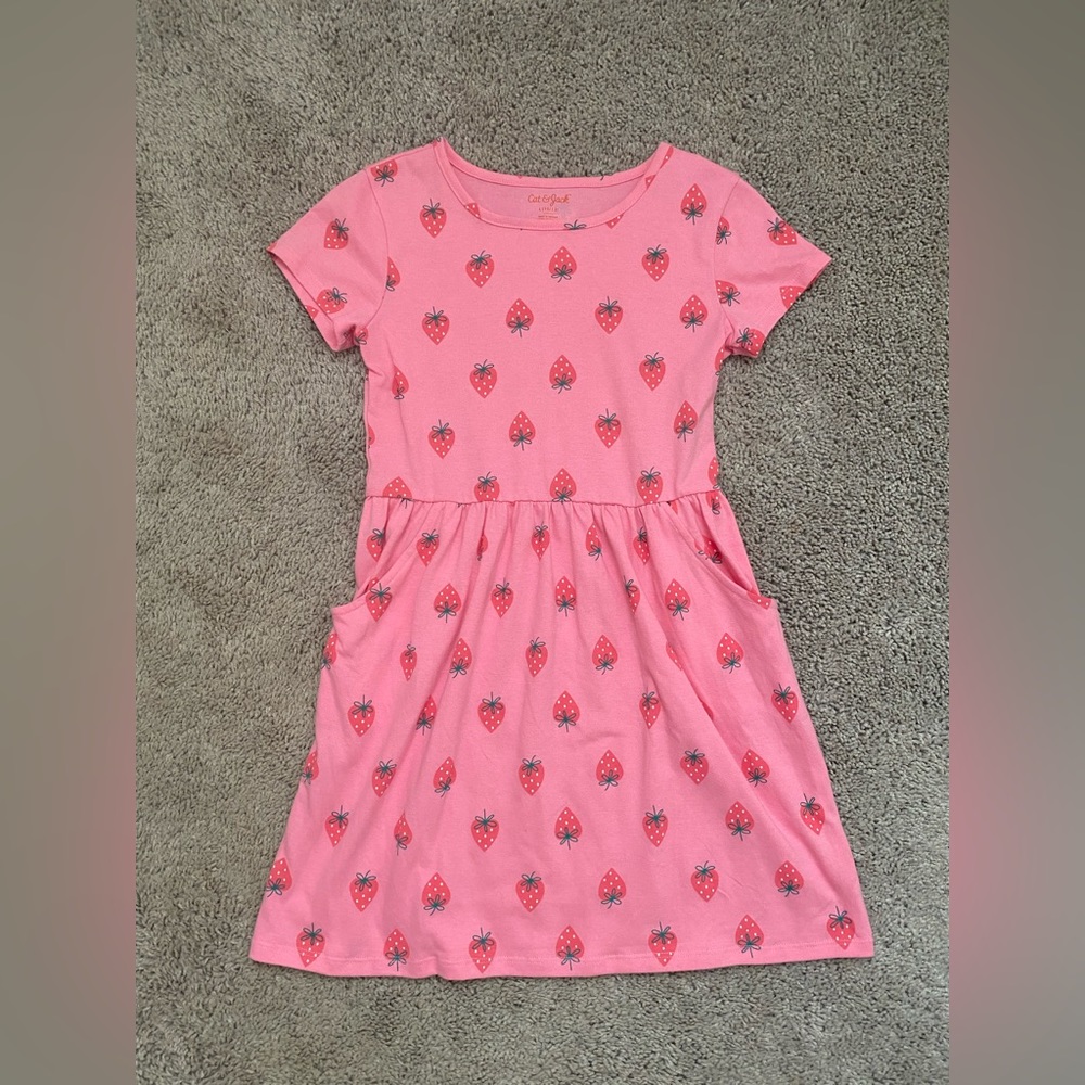 Girls 10/12 strawberry dress with pockets